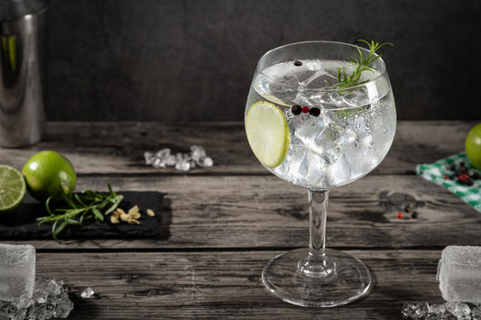 ¿Cómo se hace la ginebra? Te lo contamos