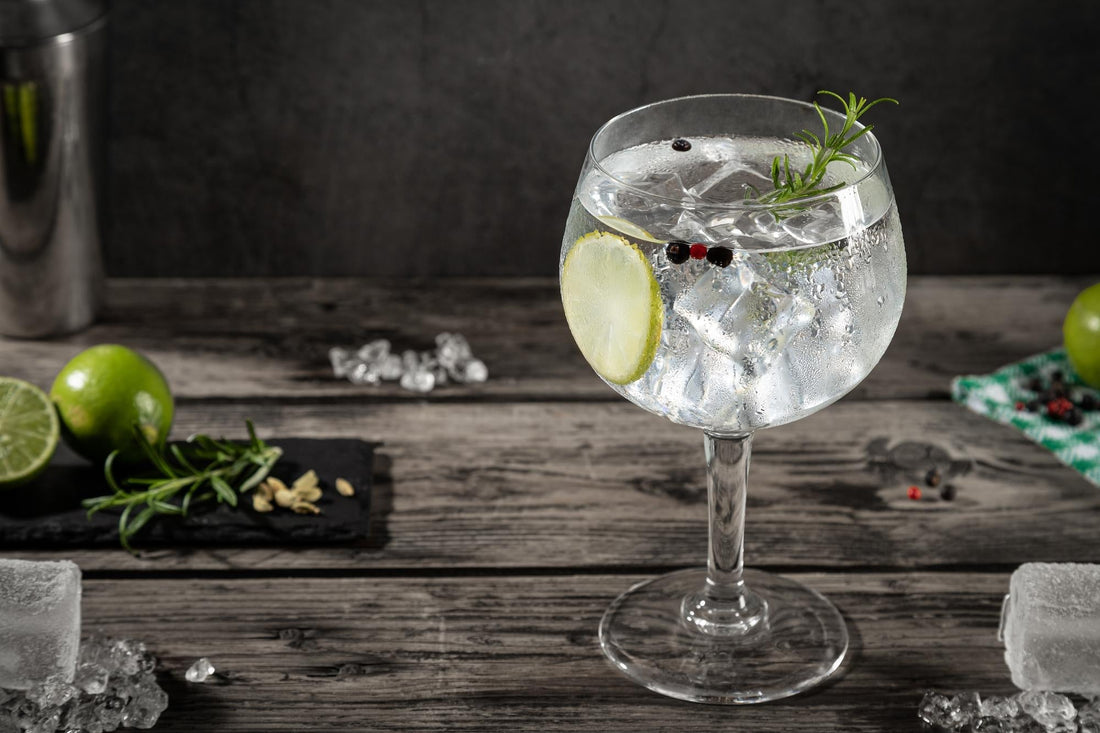 ¿Cómo se hace la ginebra? Te lo contamos