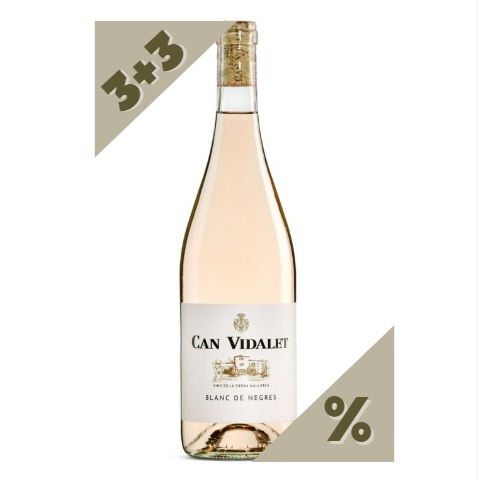 Botella de vino blanco, blanc de negres 2023 de Can Vidalet, Mallorca, en promocion exlusiva de 3+3